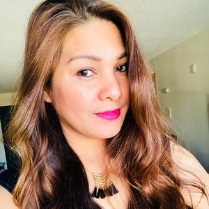 Meet your Posher, Lea